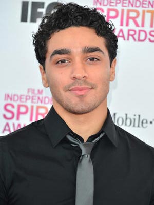 Э.Дж. Бонилья
E.J. Bonilla