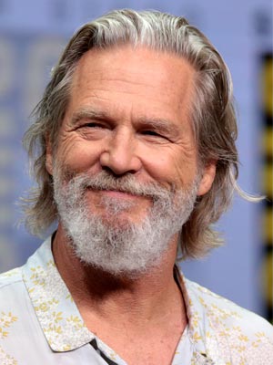 Девери Джейкобс
Devery Jacobs